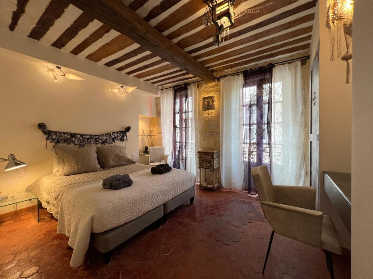 Le Regardeur Bed and Breakfast Saint-Rémy-de-Provence Esterno foto